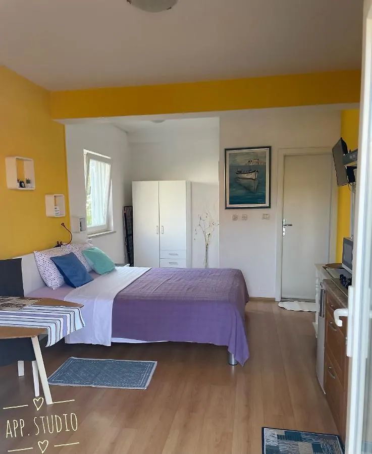 Apartments Mery Rovinj 0*,